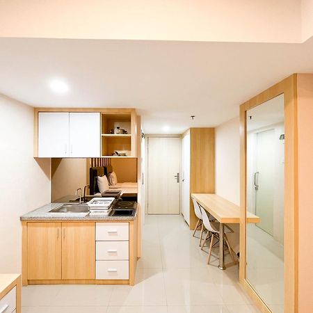 Comfortable And Tidy Studio De Prima Apartment By Travelio Medan Kültér fotó