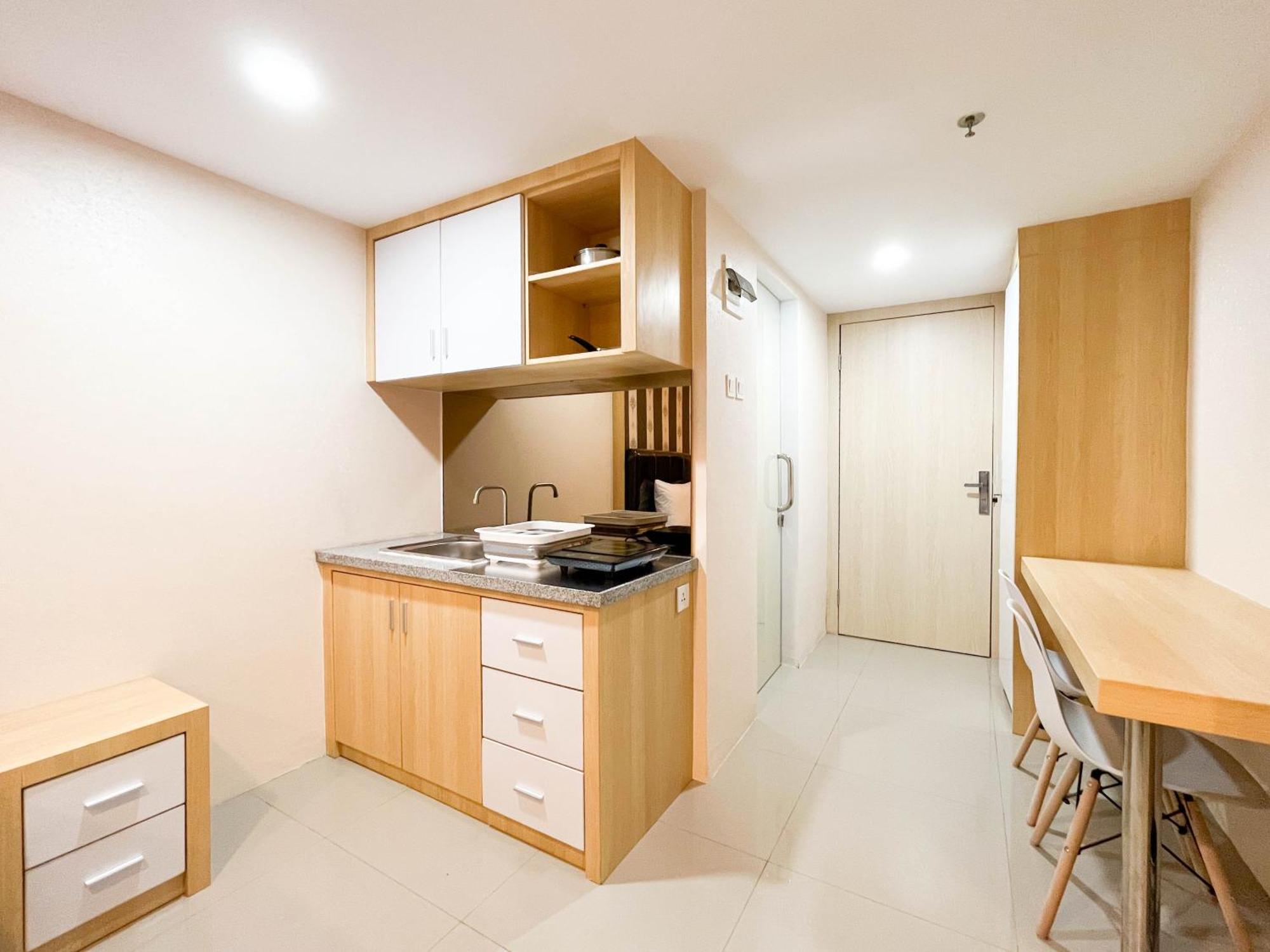 Comfortable And Tidy Studio De Prima Apartment By Travelio Medan Kültér fotó